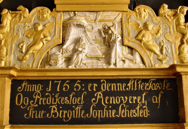 1755 Alabasterrelief i tavle Rostrup Mariagerfjord, Claus DSC09705.jpg