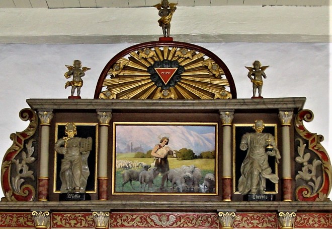 1895 Luplau Janssen Fjelsø kirke topstykke Claus DSC08870