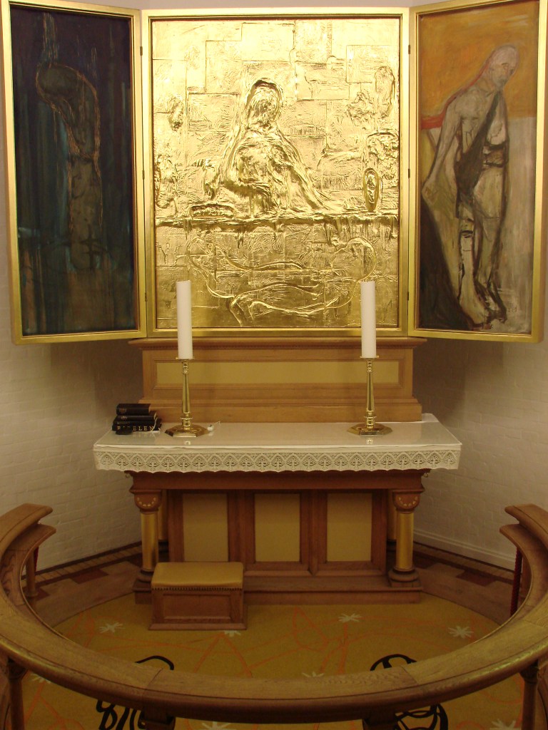 This image has an empty alt attribute; its file name is 2014-peter-brandes-galten-kirke-claus-foto-6.jpg